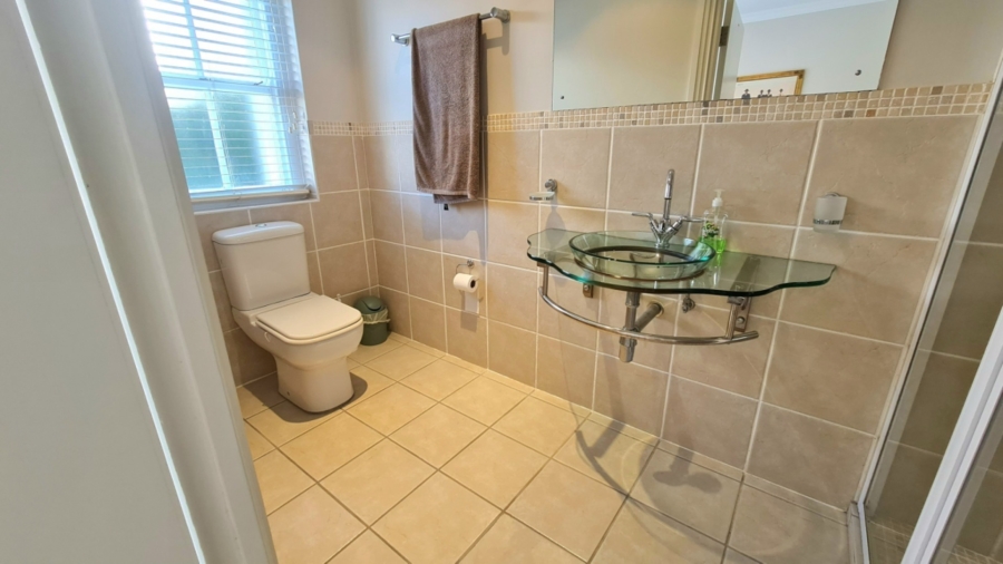 4 Bedroom Property for Sale in Goose Valley Western Cape